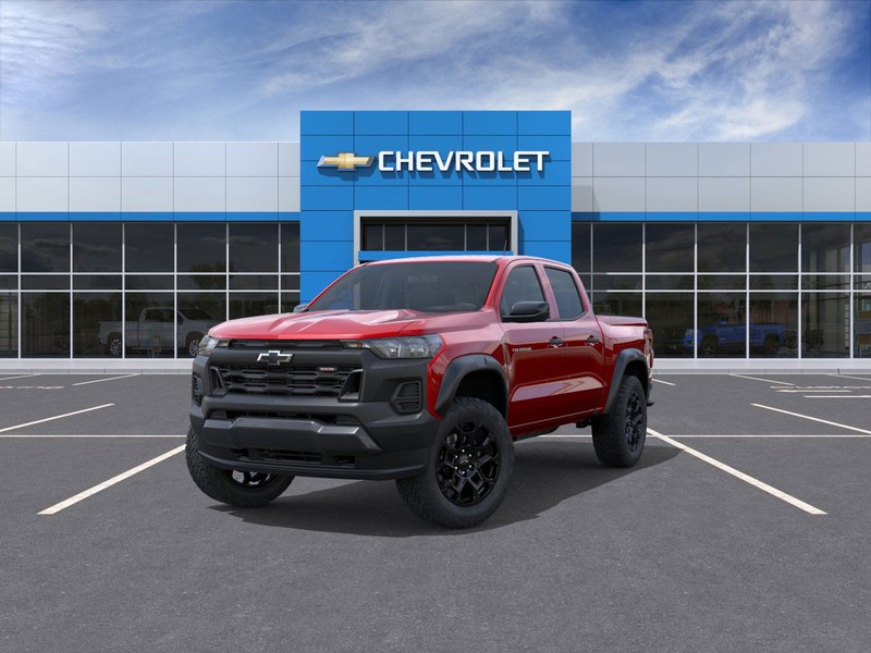 Chevrolet Colorado Vehicle Full-screen Gallery Image 8