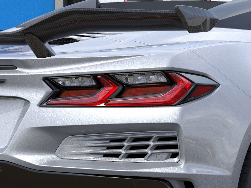 Chevrolet Corvette Vehicle Full-screen Gallery Image 11