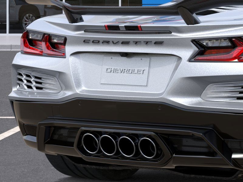 Chevrolet Corvette Vehicle Full-screen Gallery Image 14