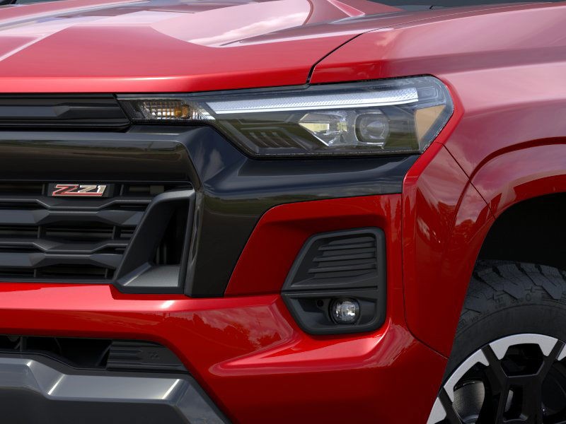 Chevrolet Colorado Vehicle Full-screen Gallery Image 10