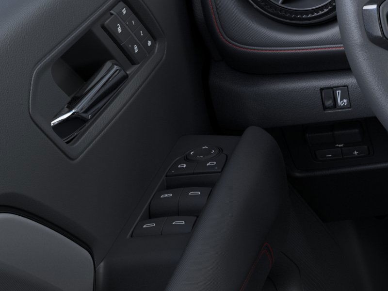 Chevrolet Colorado Vehicle Full-screen Gallery Image 22