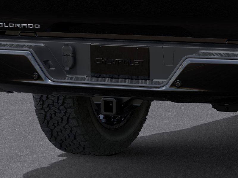 Chevrolet Colorado Vehicle Full-screen Gallery Image 14