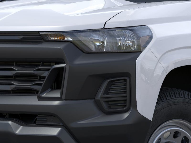 Chevrolet Colorado Vehicle Full-screen Gallery Image 10