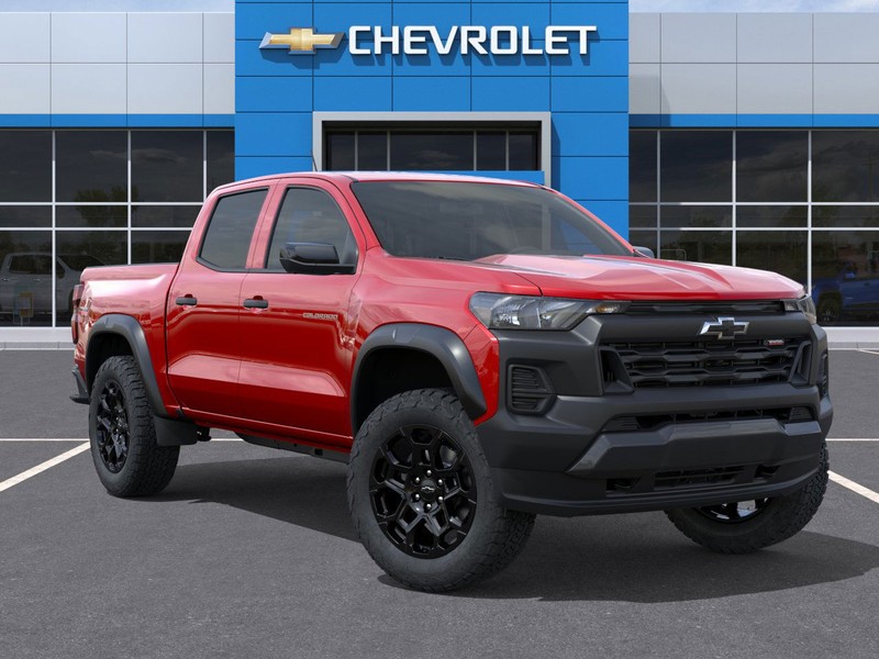 Chevrolet Colorado Vehicle Full-screen Gallery Image 7