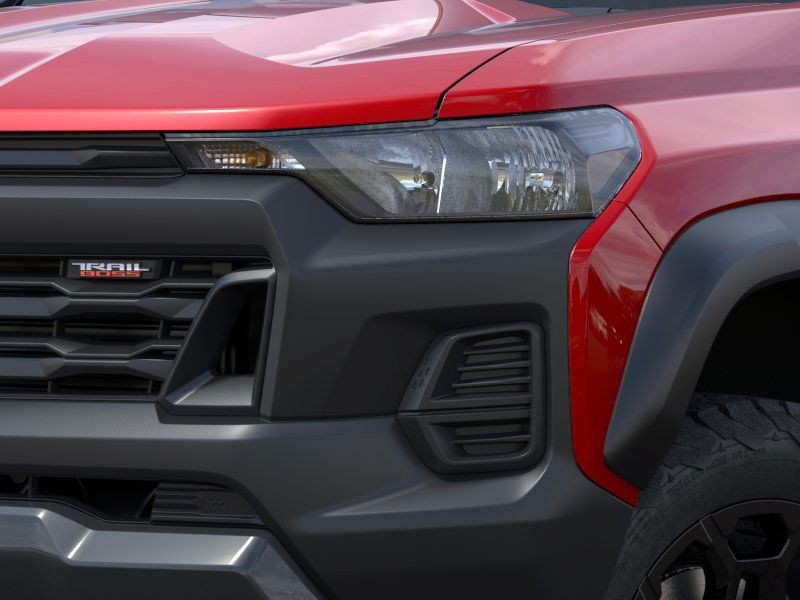 Chevrolet Colorado Vehicle Full-screen Gallery Image 10