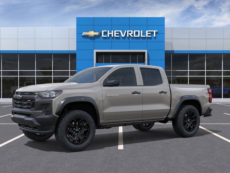 Chevrolet Colorado Vehicle Full-screen Gallery Image 2
