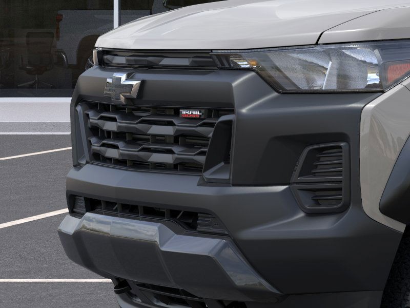 Chevrolet Colorado Vehicle Full-screen Gallery Image 13