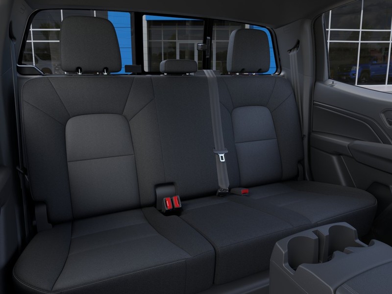 Chevrolet Colorado Vehicle Full-screen Gallery Image 17