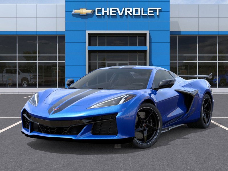 Chevrolet Corvette Vehicle Full-screen Gallery Image 6