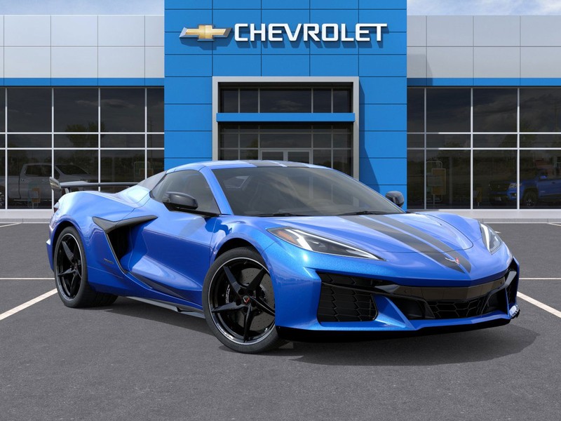 Chevrolet Corvette Vehicle Full-screen Gallery Image 7