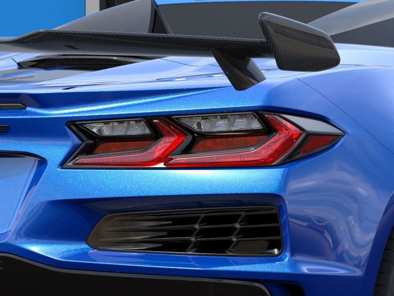 Chevrolet Corvette Vehicle Full-screen Gallery Image 11