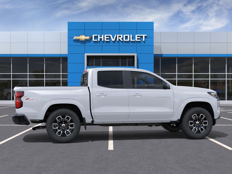 Chevrolet Colorado Vehicle Full-screen Gallery Image 5