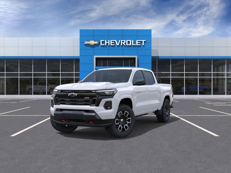 Chevrolet Colorado Vehicle Full-screen Gallery Image 8