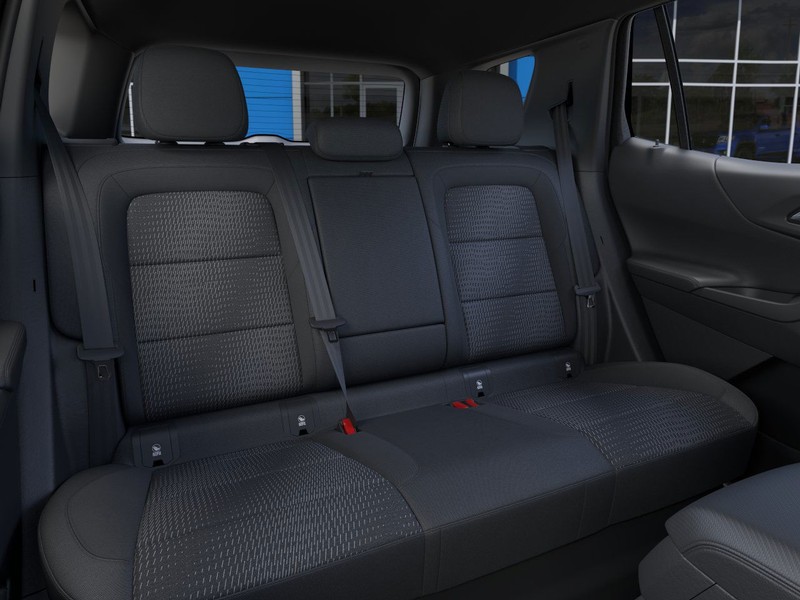 Chevrolet Equinox Vehicle Full-screen Gallery Image 17