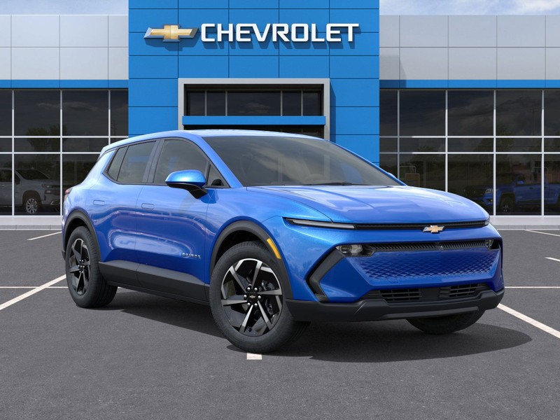 Chevrolet Equinox EV Vehicle Full-screen Gallery Image 7