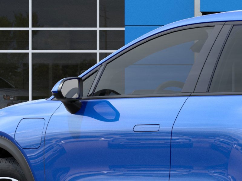 Chevrolet Equinox EV Vehicle Full-screen Gallery Image 12