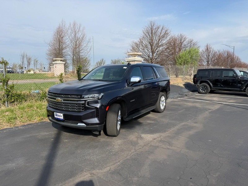 Chevrolet Tahoe Vehicle Full-screen Gallery Image 2