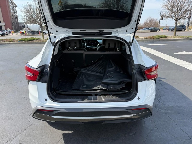 Chevrolet Trax Vehicle Full-screen Gallery Image 5