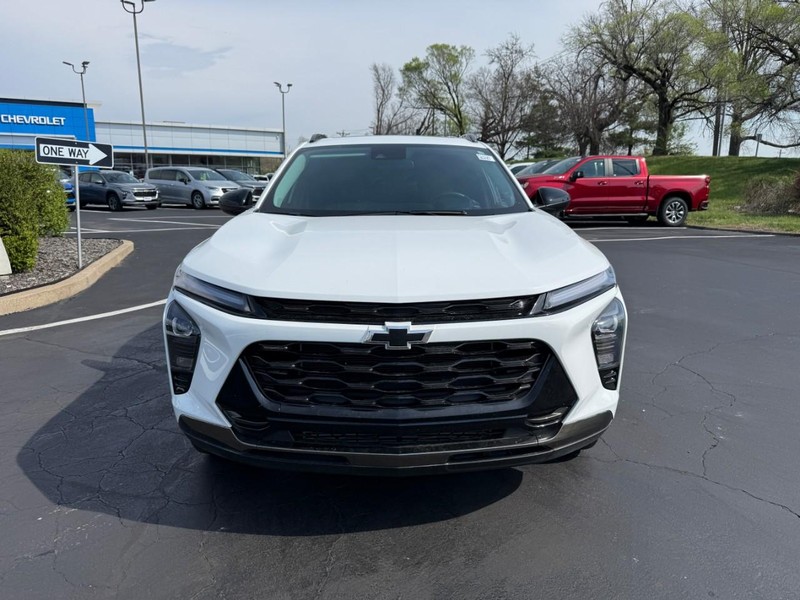 Chevrolet Trax Vehicle Full-screen Gallery Image 9