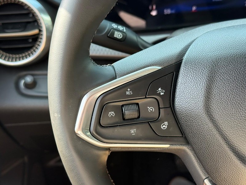 Chevrolet Trax Vehicle Full-screen Gallery Image 18