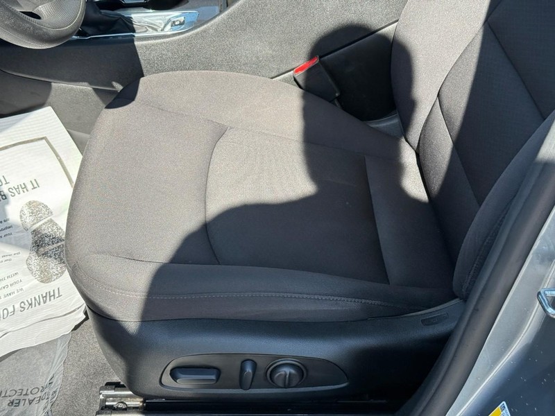 Chevrolet Malibu Vehicle Full-screen Gallery Image 17