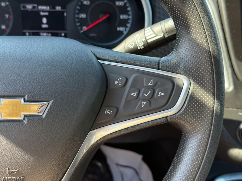 Chevrolet Malibu Vehicle Full-screen Gallery Image 20