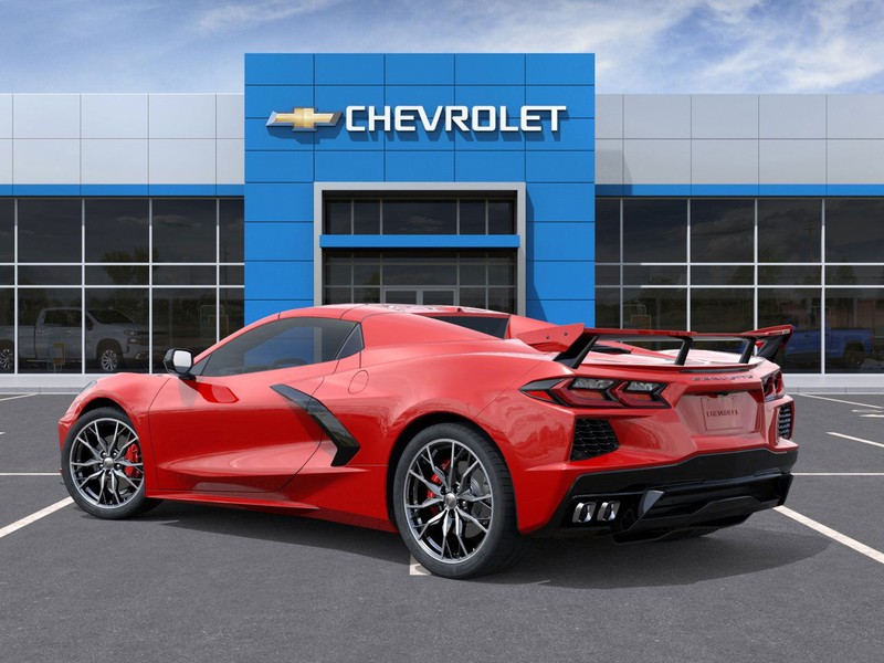Chevrolet Corvette Vehicle Full-screen Gallery Image 3