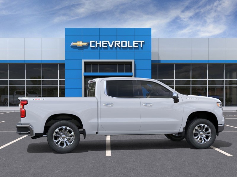 Chevrolet Silverado 1500 Vehicle Full-screen Gallery Image 5