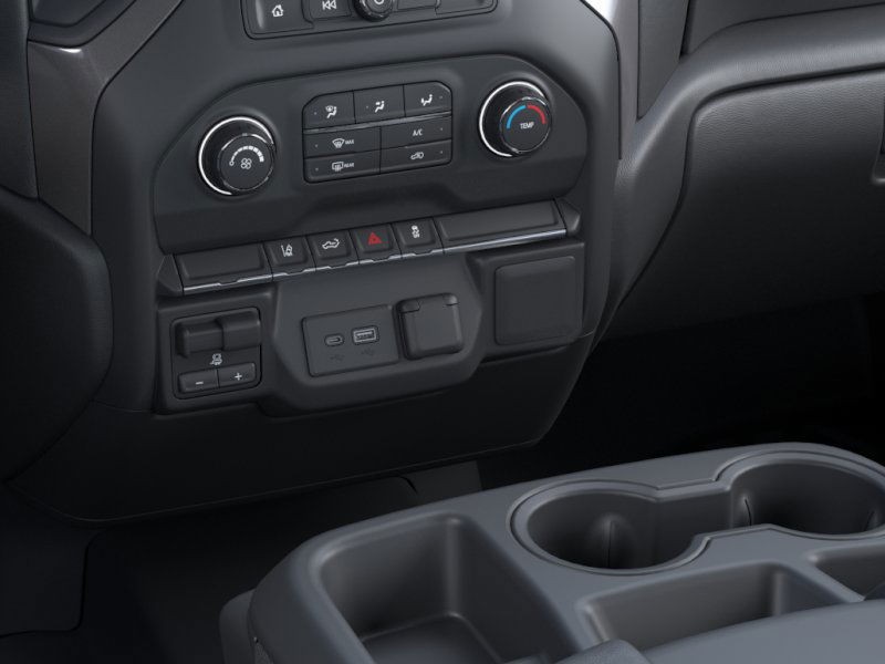 Chevrolet Silverado 3500HD Vehicle Full-screen Gallery Image 23