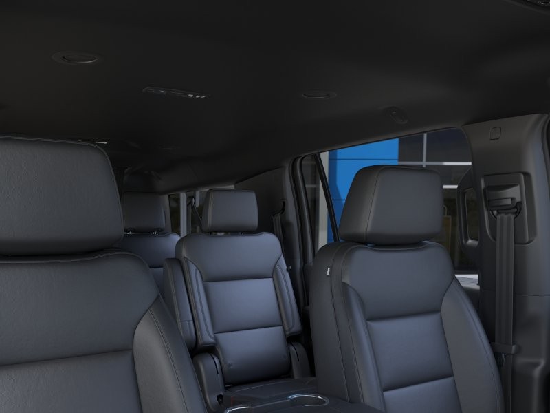 Chevrolet Suburban Vehicle Full-screen Gallery Image 24