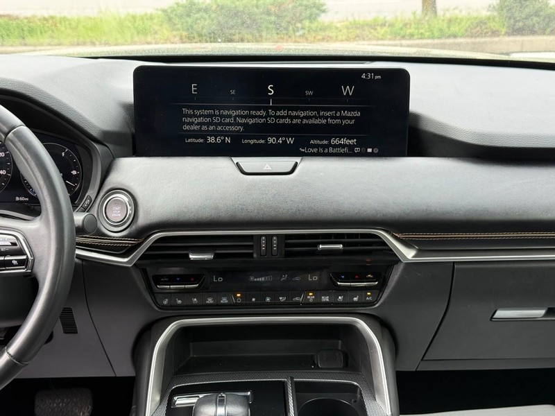 Mazda CX-90 Vehicle Full-screen Gallery Image 14
