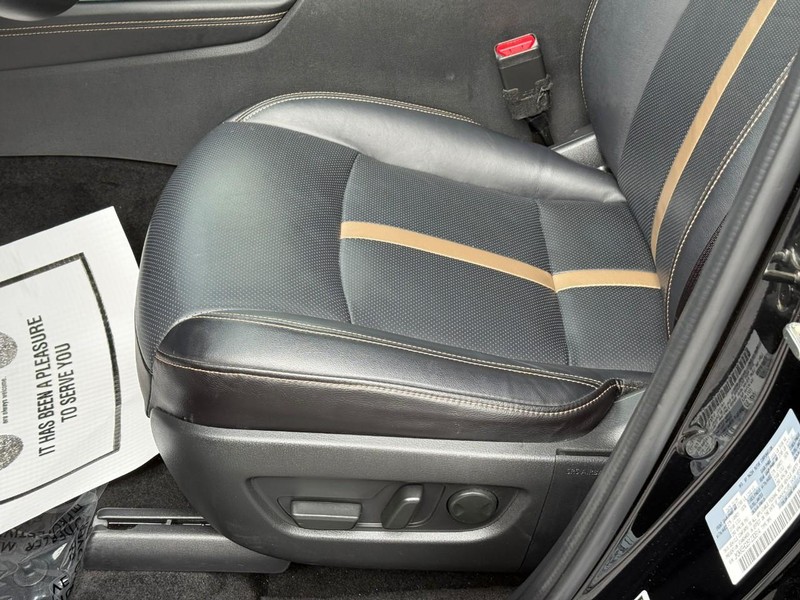 Mazda CX-90 Vehicle Full-screen Gallery Image 18