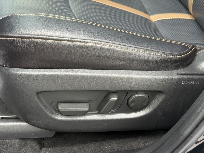 Mazda CX-90 Vehicle Full-screen Gallery Image 19