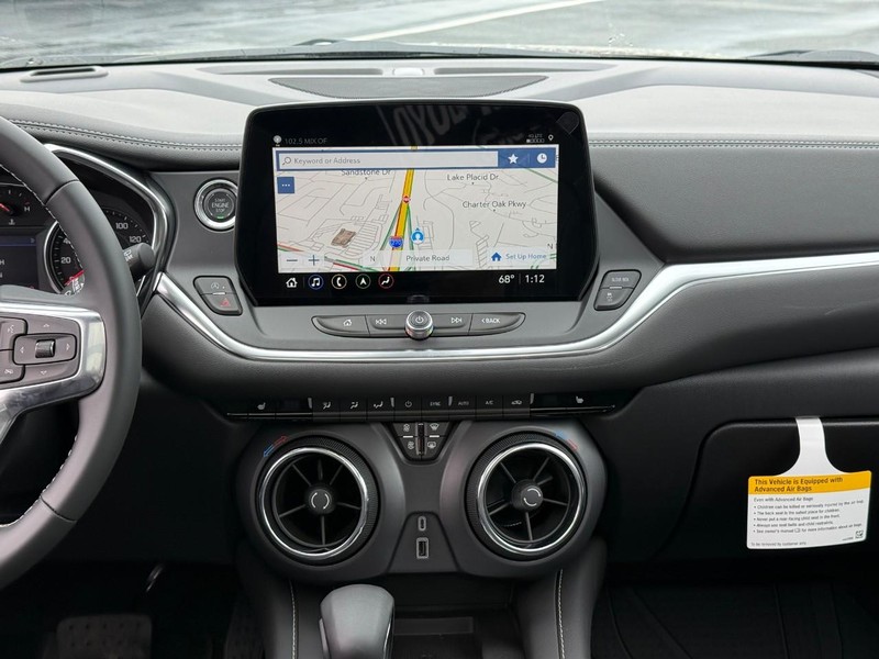 Chevrolet Blazer Vehicle Full-screen Gallery Image 8