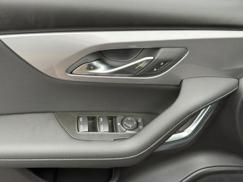 Chevrolet Blazer Vehicle Full-screen Gallery Image 10