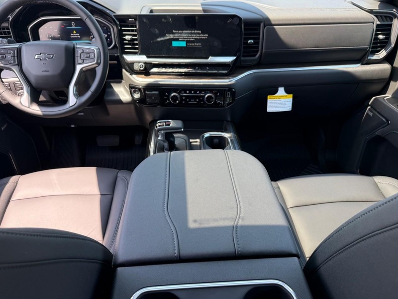 Chevrolet Silverado 1500 Vehicle Full-screen Gallery Image 7