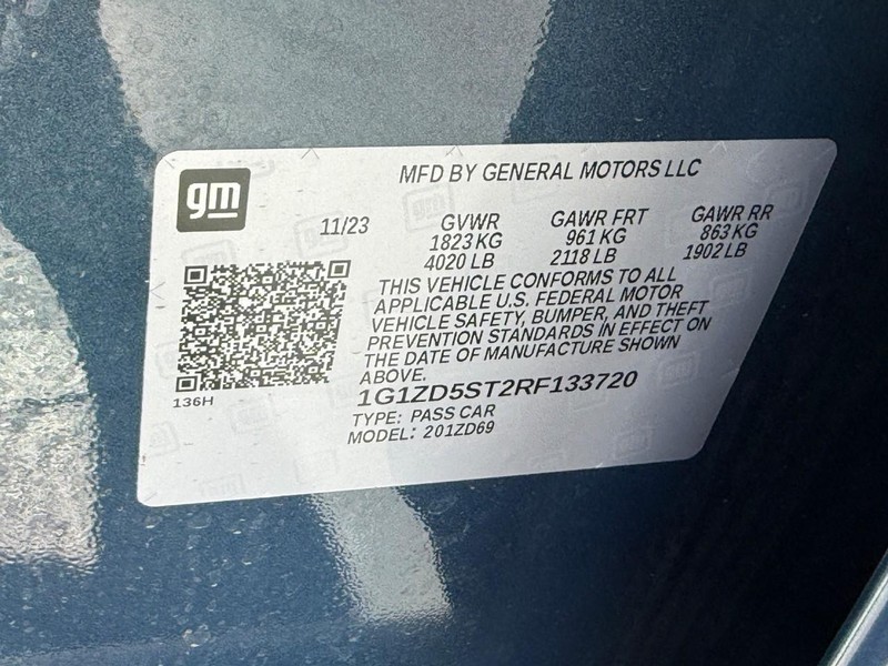 Chevrolet Malibu Vehicle Full-screen Gallery Image 25