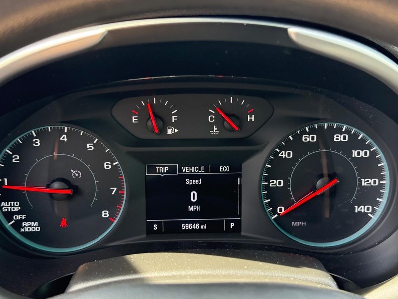 Chevrolet Malibu Vehicle Full-screen Gallery Image 23