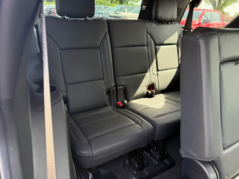 Chevrolet Tahoe Vehicle Full-screen Gallery Image 10