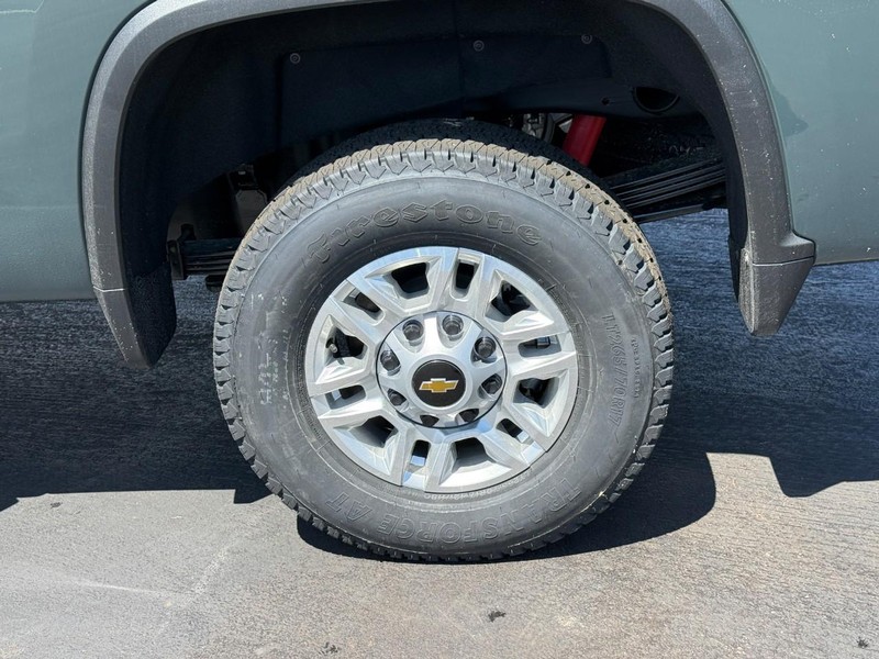 Chevrolet Silverado 2500HD Vehicle Full-screen Gallery Image 4