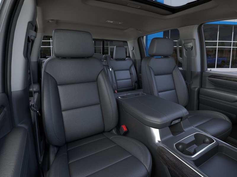 Chevrolet Silverado 2500HD Vehicle Full-screen Gallery Image 16