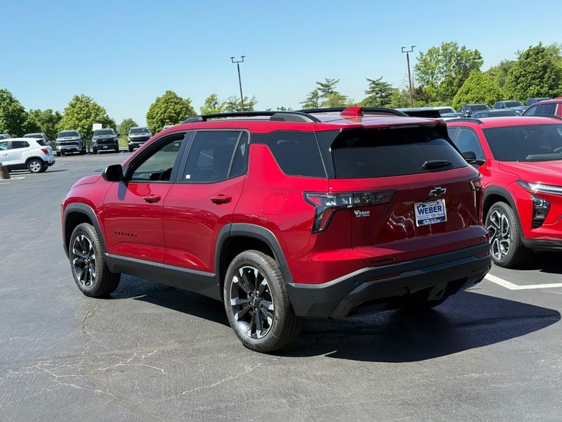 Chevrolet Equinox Vehicle Full-screen Gallery Image 3