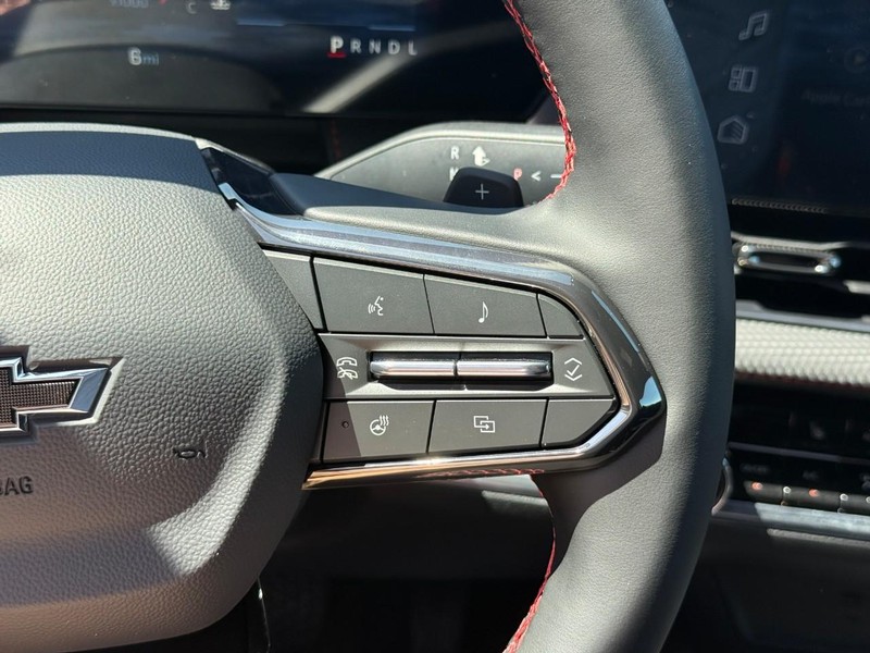 Chevrolet Equinox Vehicle Full-screen Gallery Image 14