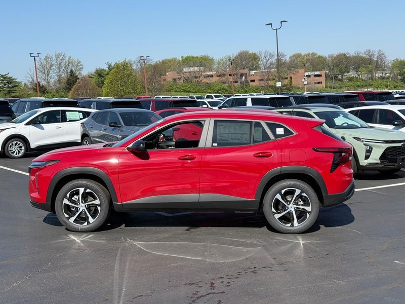 Chevrolet Trax Vehicle Full-screen Gallery Image 2