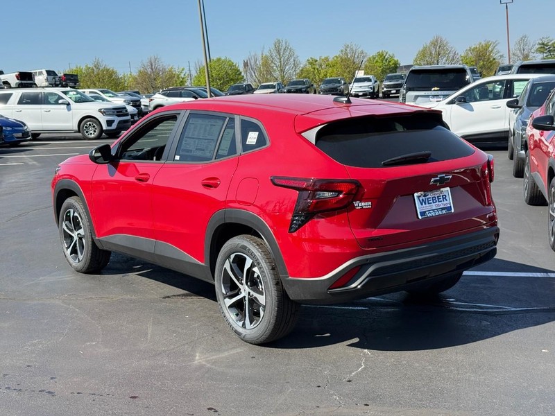 Chevrolet Trax Vehicle Full-screen Gallery Image 3