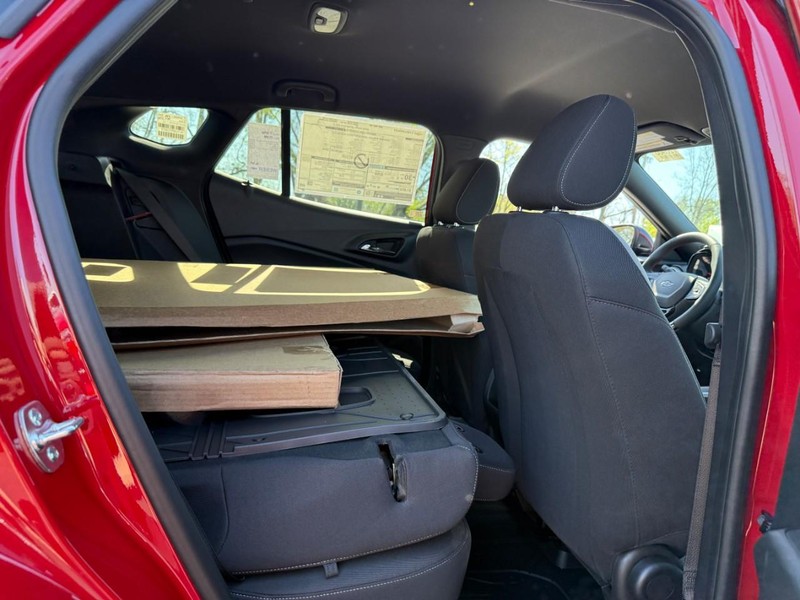 Chevrolet Trax Vehicle Full-screen Gallery Image 6