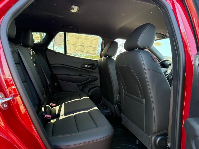 Chevrolet Trax Vehicle Full-screen Gallery Image 6