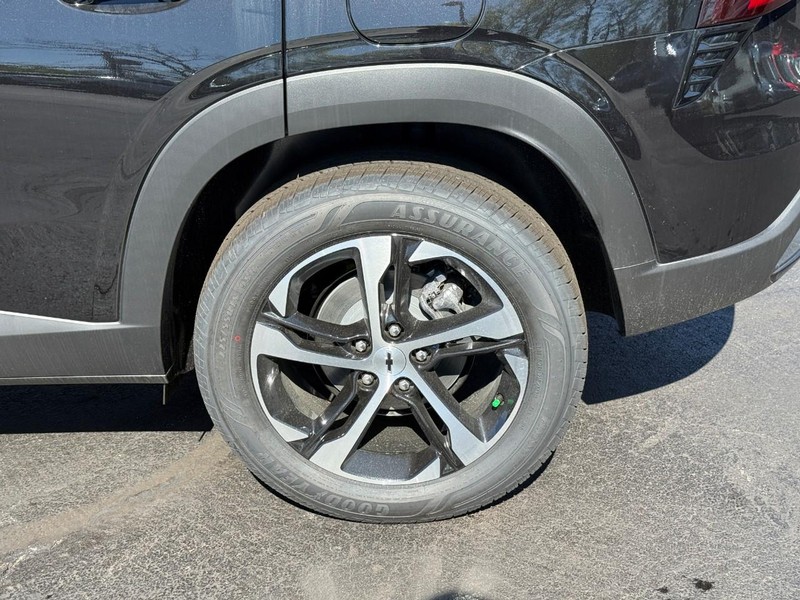 Chevrolet Trax Vehicle Full-screen Gallery Image 4