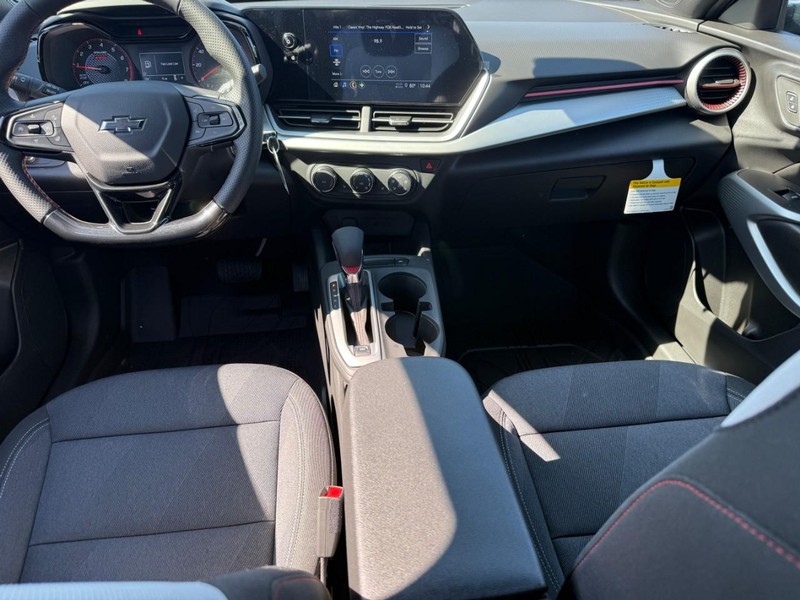 Chevrolet Trax Vehicle Full-screen Gallery Image 6
