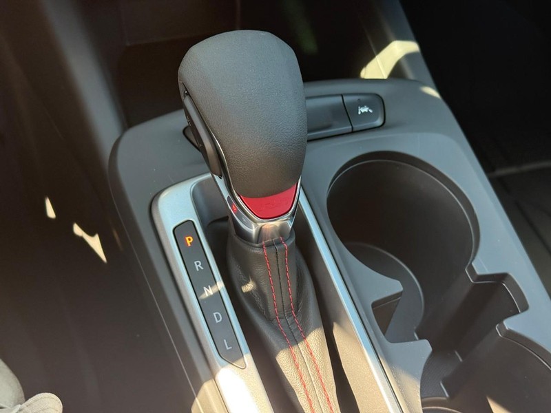 Chevrolet Trax Vehicle Full-screen Gallery Image 14